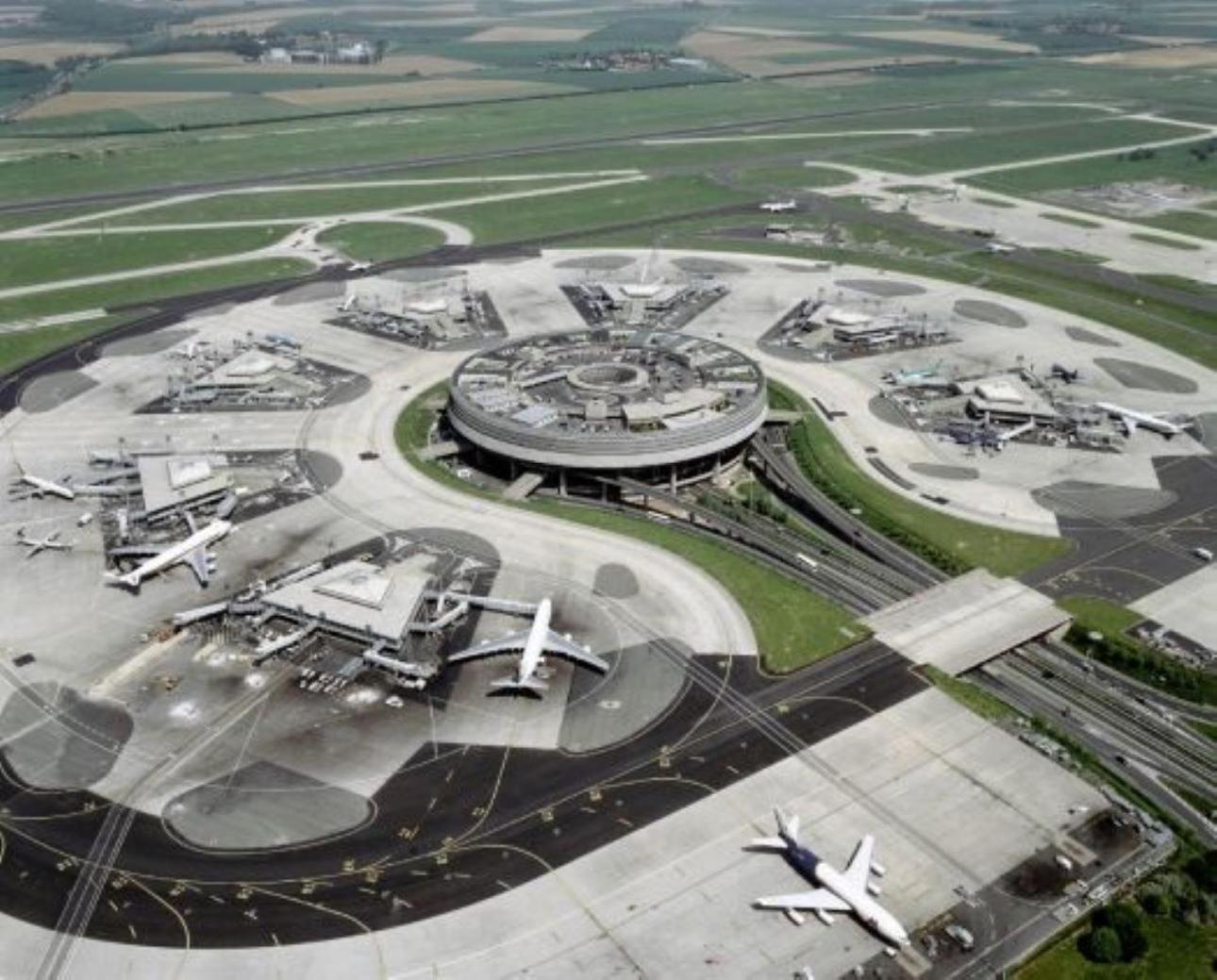 Standing Hotel Suites By Actisource Roissy-en-France Zewnętrze zdjęcie