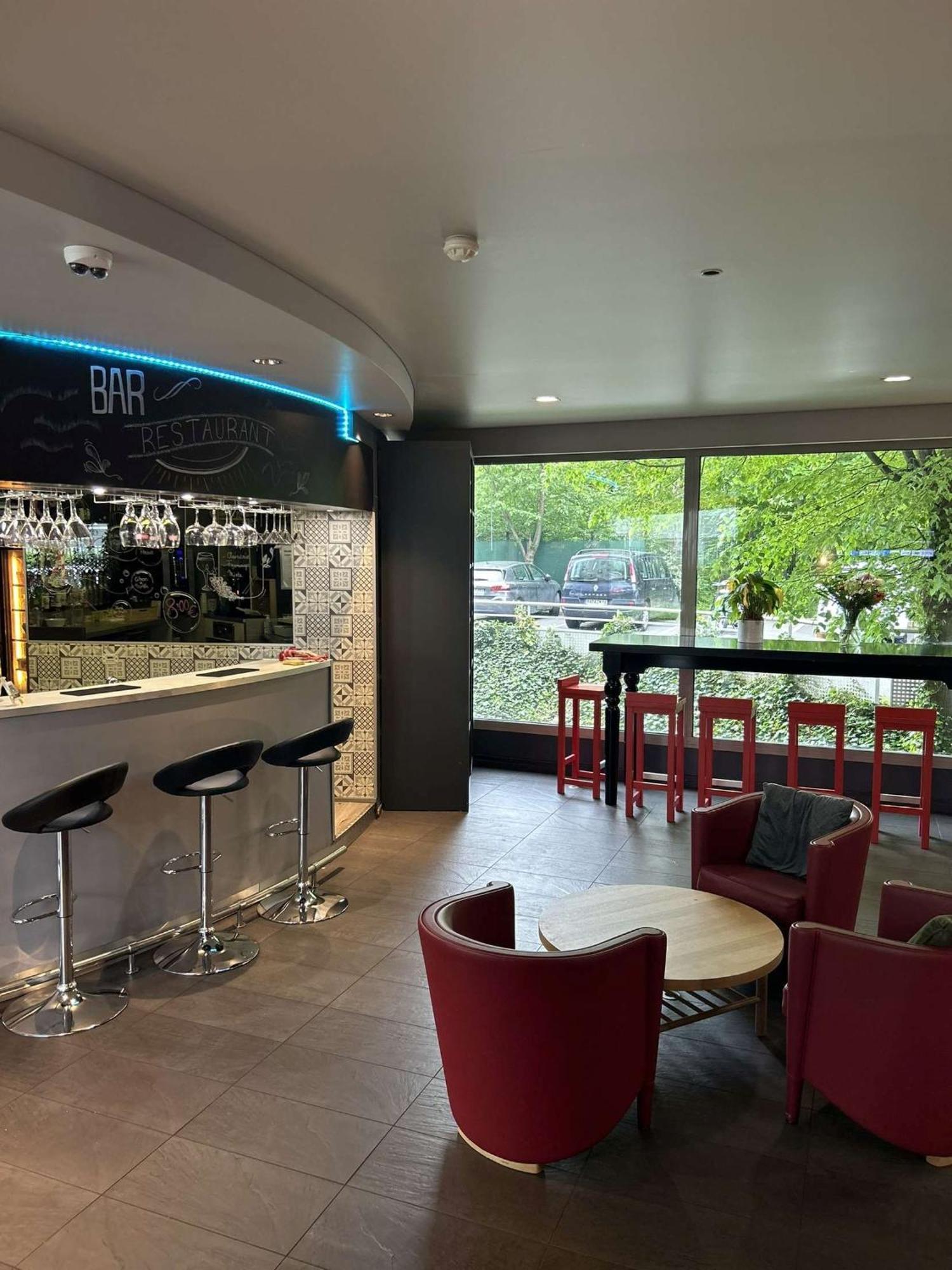 Standing Hotel Suites By Actisource Roissy-en-France Zewnętrze zdjęcie