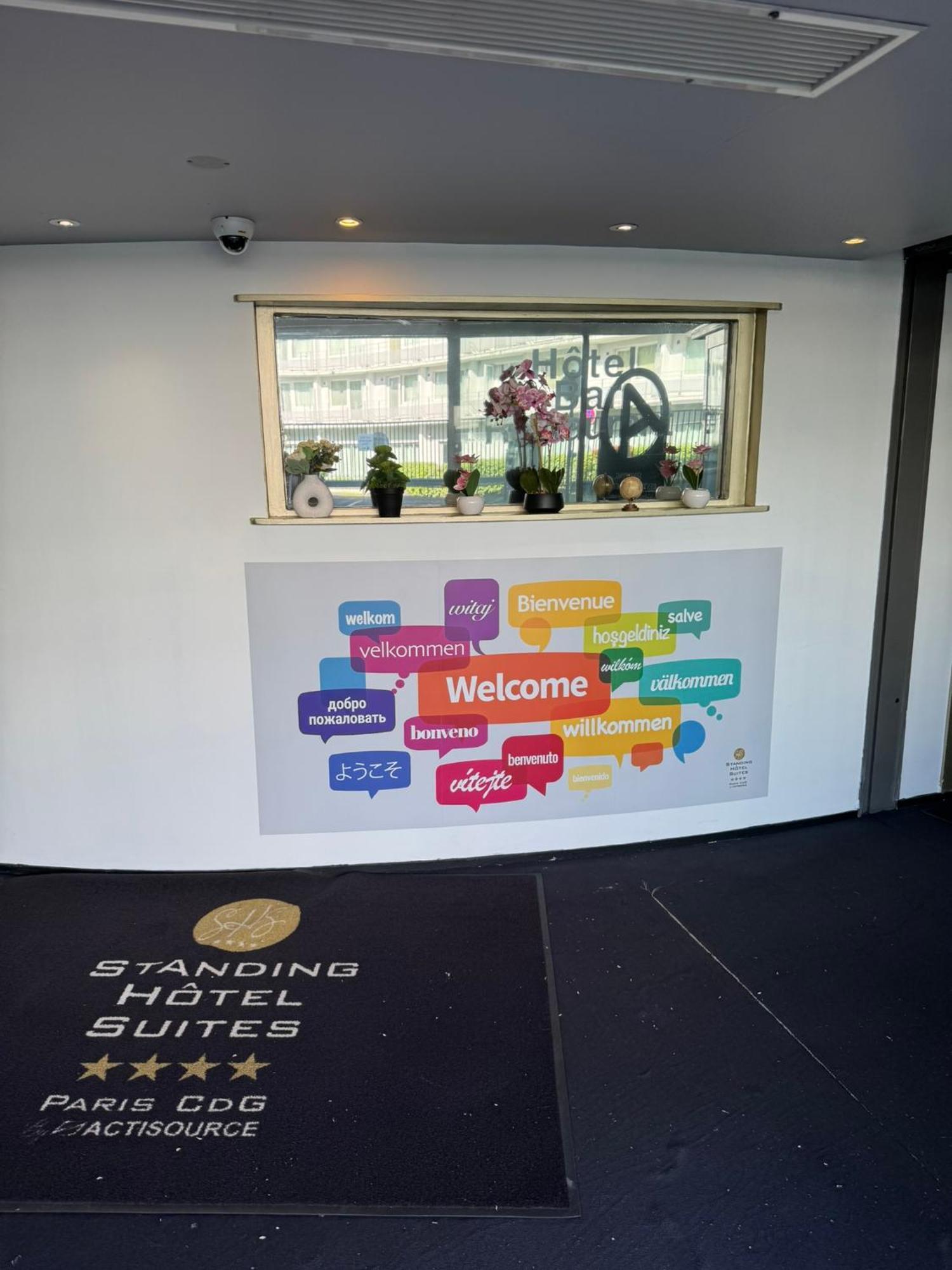 Standing Hotel Suites By Actisource Roissy-en-France Zewnętrze zdjęcie