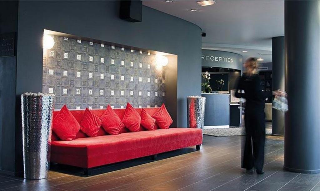 Standing Hotel Suites By Actisource Roissy-en-France Zewnętrze zdjęcie